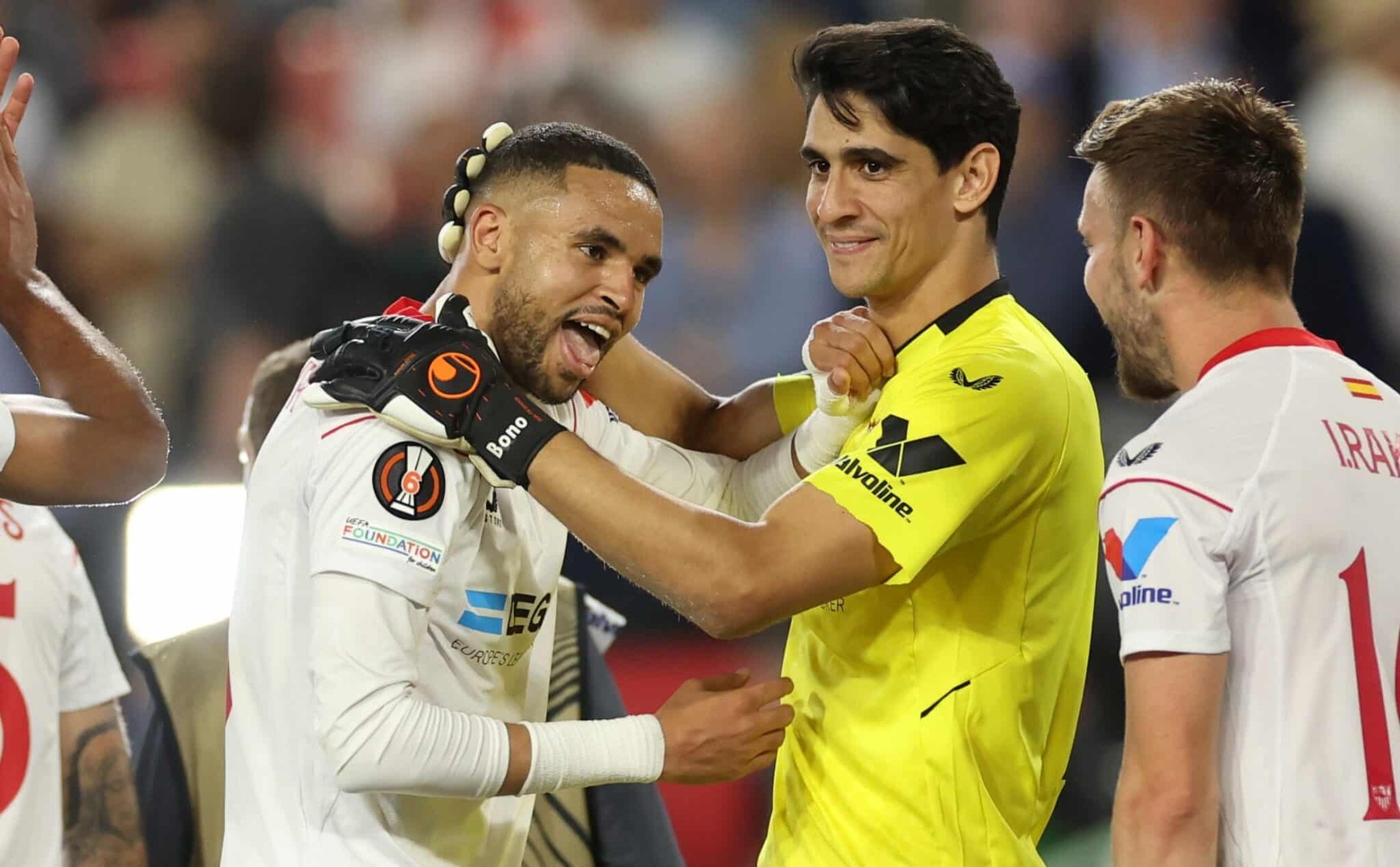 يوسف النصيري على رادار الهلال السعودي مجددا