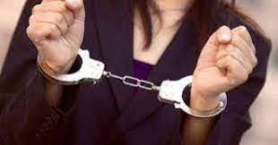 عناصر الشرطة بمفوضية أمن مدينة أصيلة توقف سيدة بمحطة القطار  بسبب ترويج المخدرات