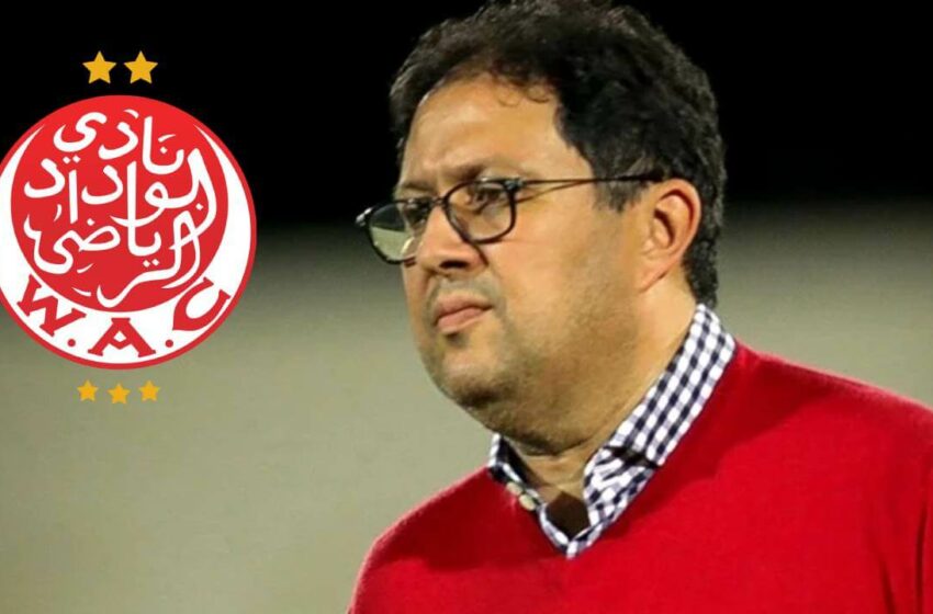 أيت منا يقنع مجموعة من النجوم بحمل قميص الوداد