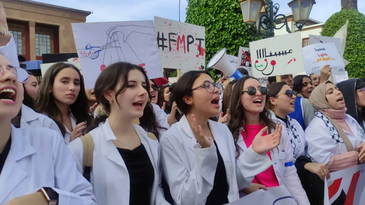 السيد ميراوي: الحكومة استجابت لمطالب طلبة كليات الطب والصيدلة وبددت كل مخاوفهم