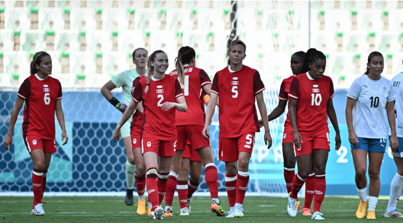 خصم 6 نقاط من منتخب كندا للسيدات وإيقاف المدربة سنة