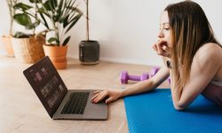 العمل من المنزل مرتبط بالارتفاع في العديد من الاضطرابات