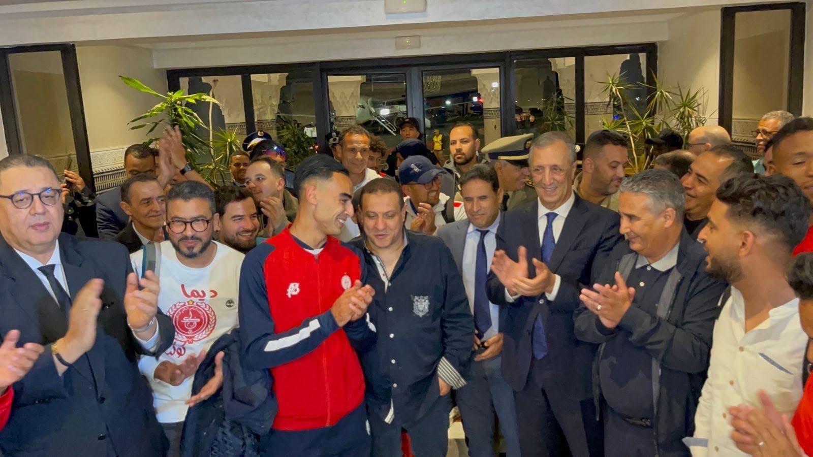 الوالي فريد شوراق يهنيء لاعبي الكوكب المراكشي ويشيد بإنجاز الصعود