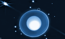 عالمة مغربية تقود اكتشاف قمر جديد يدور حول “أورانوس”